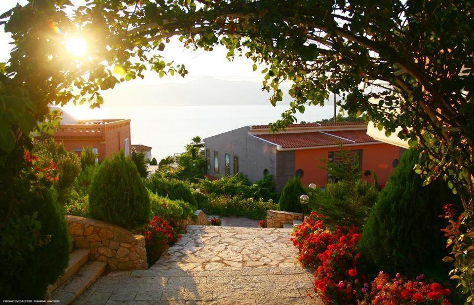 Thalassa Hotel & Spa Palairos Bagian luar foto